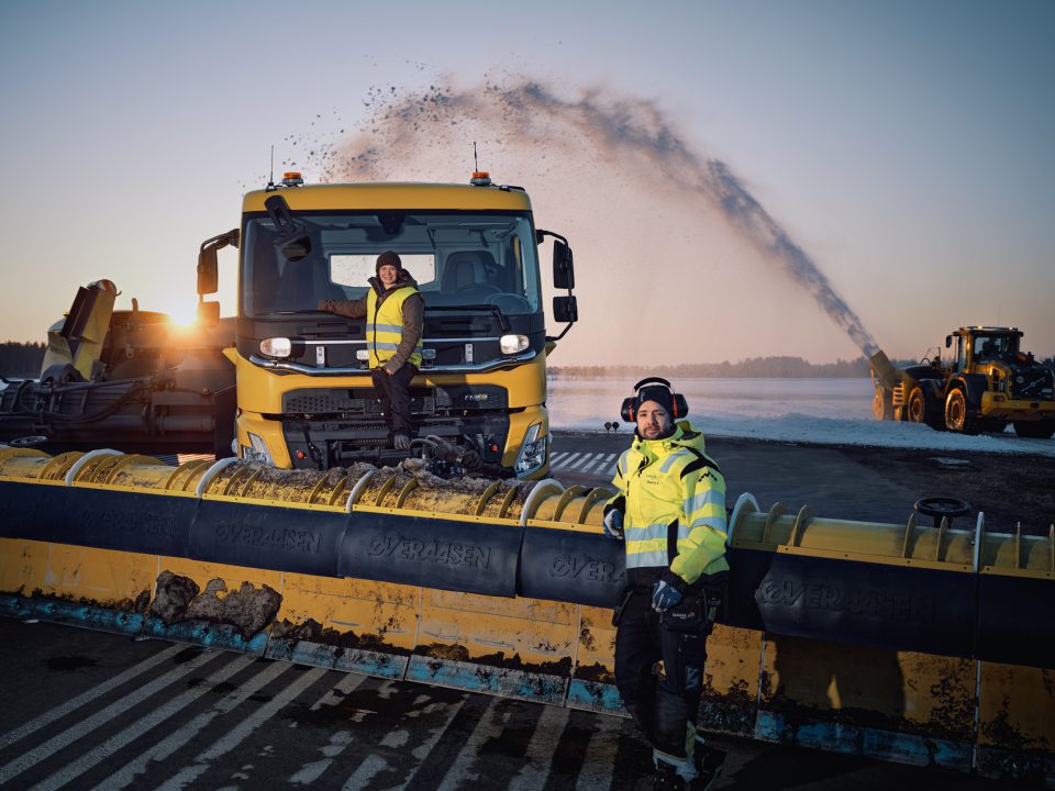 Volvo Penta D On Veraasen Runway Sweeper Powertrain International