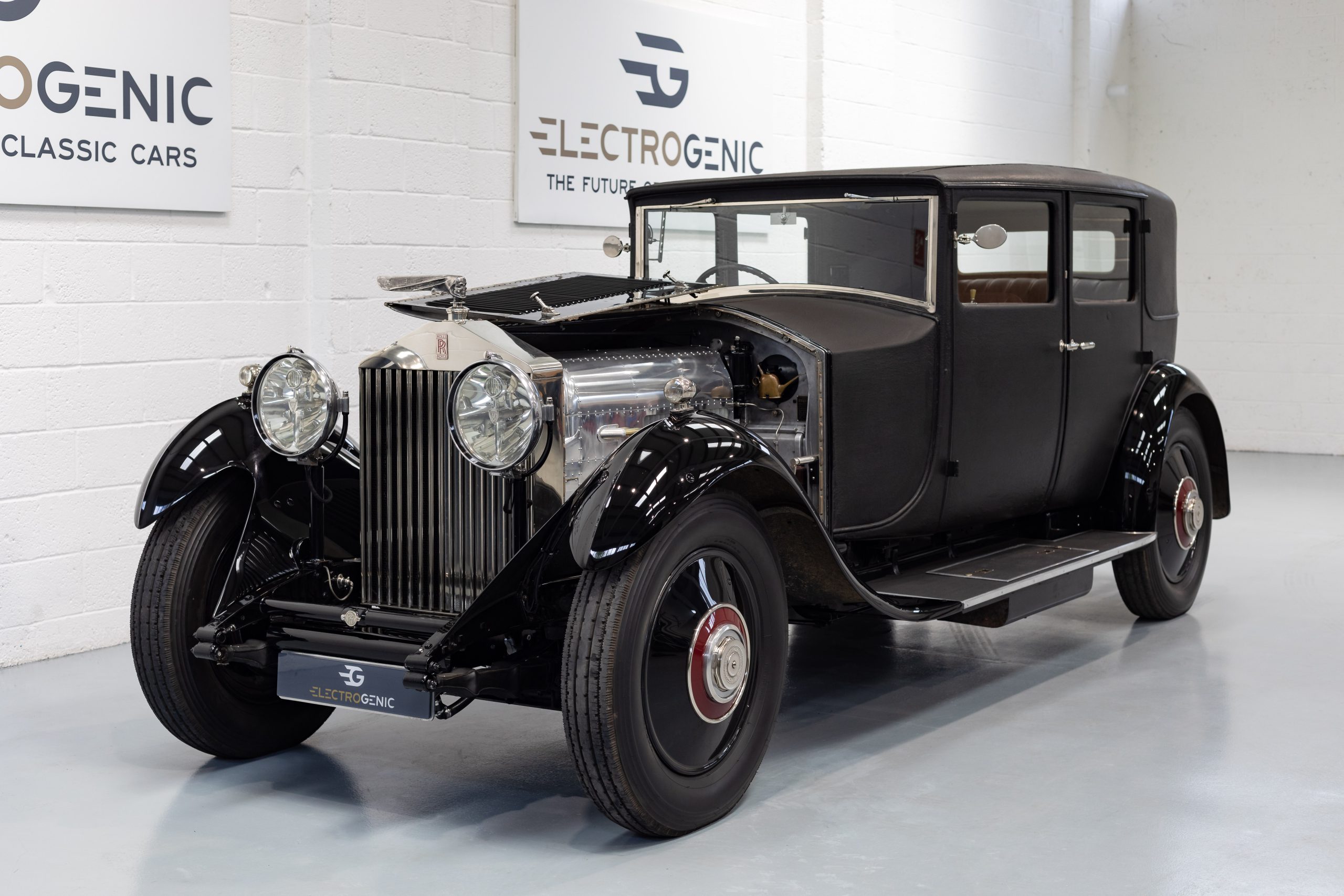 Electrogenic 20 Rolls Royce Phantom II converted to electric ...